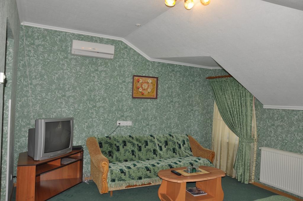 Focus Hotel Choest Kamer foto